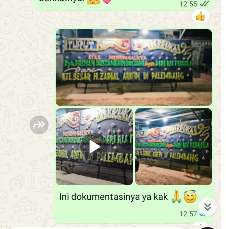 Pengiriman Papan Bunga Duka Kayu Manis